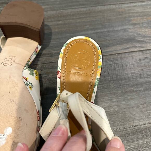 Tory Burch Mini Benton Charm - Picture 7 of 13